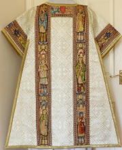 White Antique Roman High Mass Set of Vestments 8760